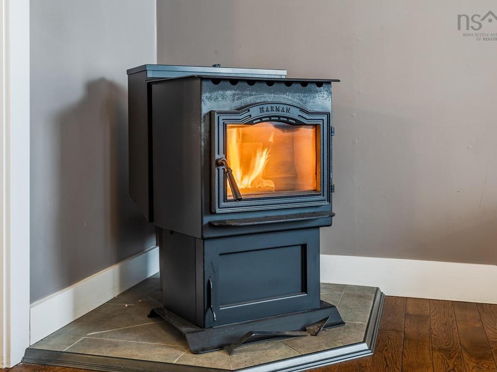 












80 Burris Drive

,
Valley,




NS
B6L 3B6

