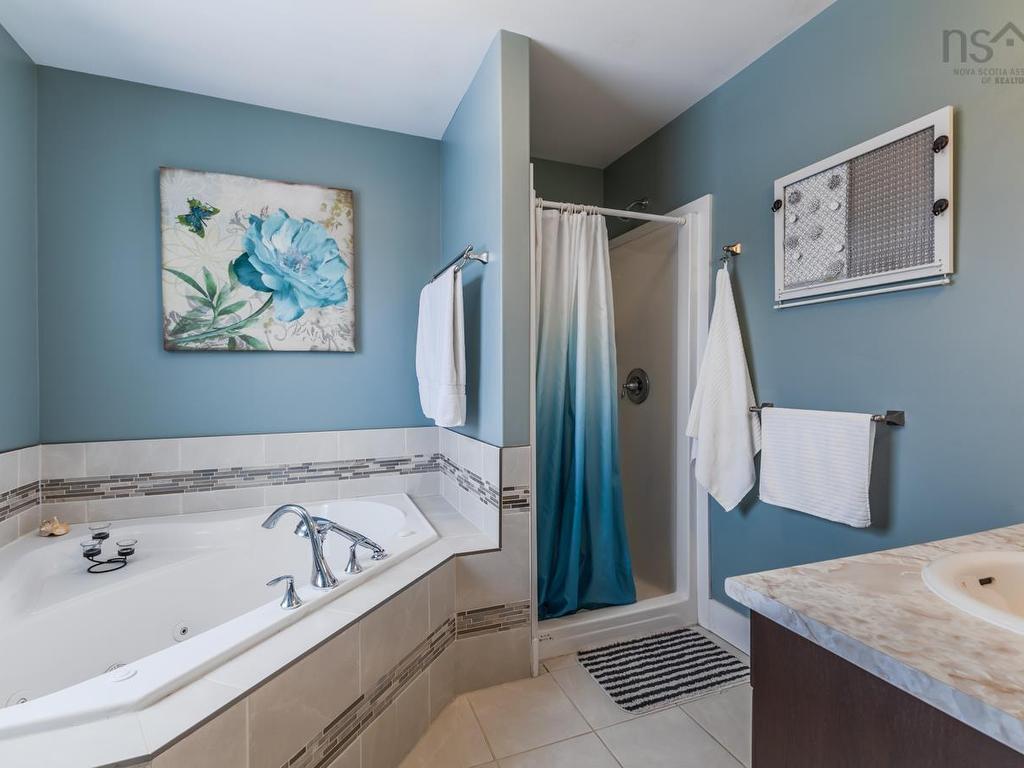 












80 Burris Drive

,
Valley,




NS
B6L 3B6

