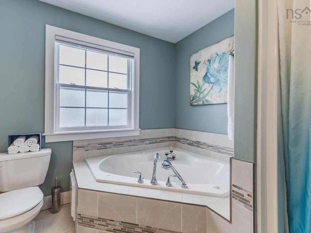 












80 Burris Drive

,
Valley,




NS
B6L 3B6

