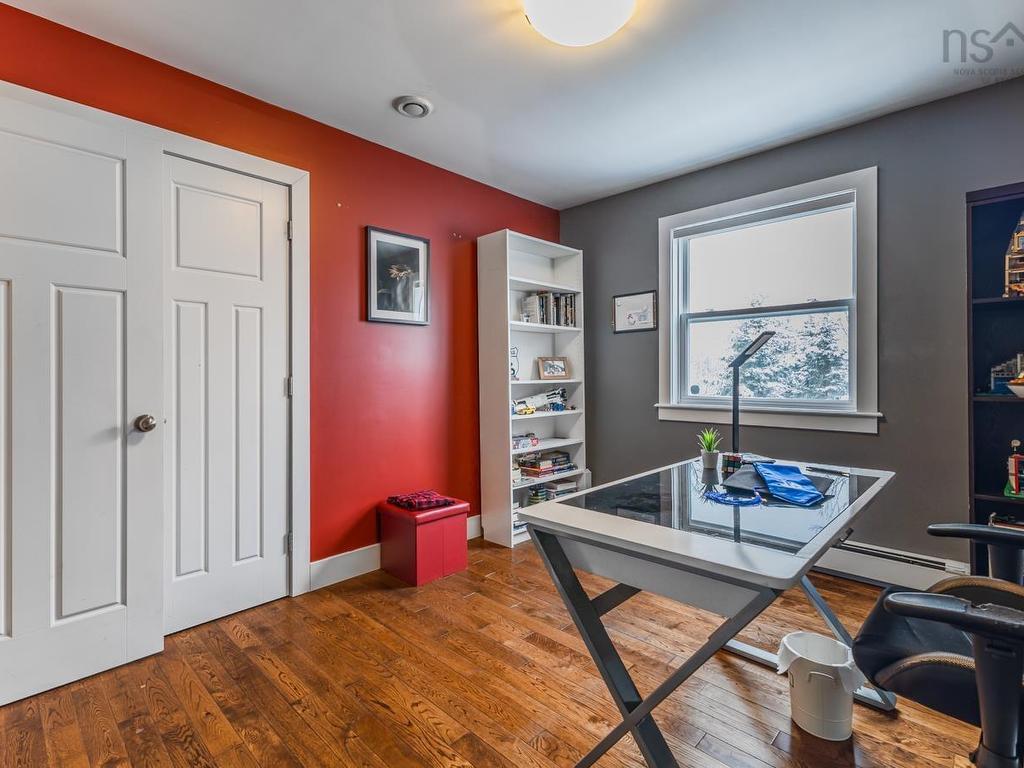 












80 Burris Drive

,
Valley,




NS
B6L 3B6

