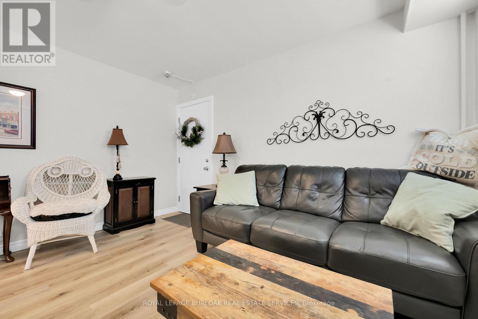 












24 - 1347 LAKESHORE ROAD

,
Burlington,




Ontario
L7S1B1

