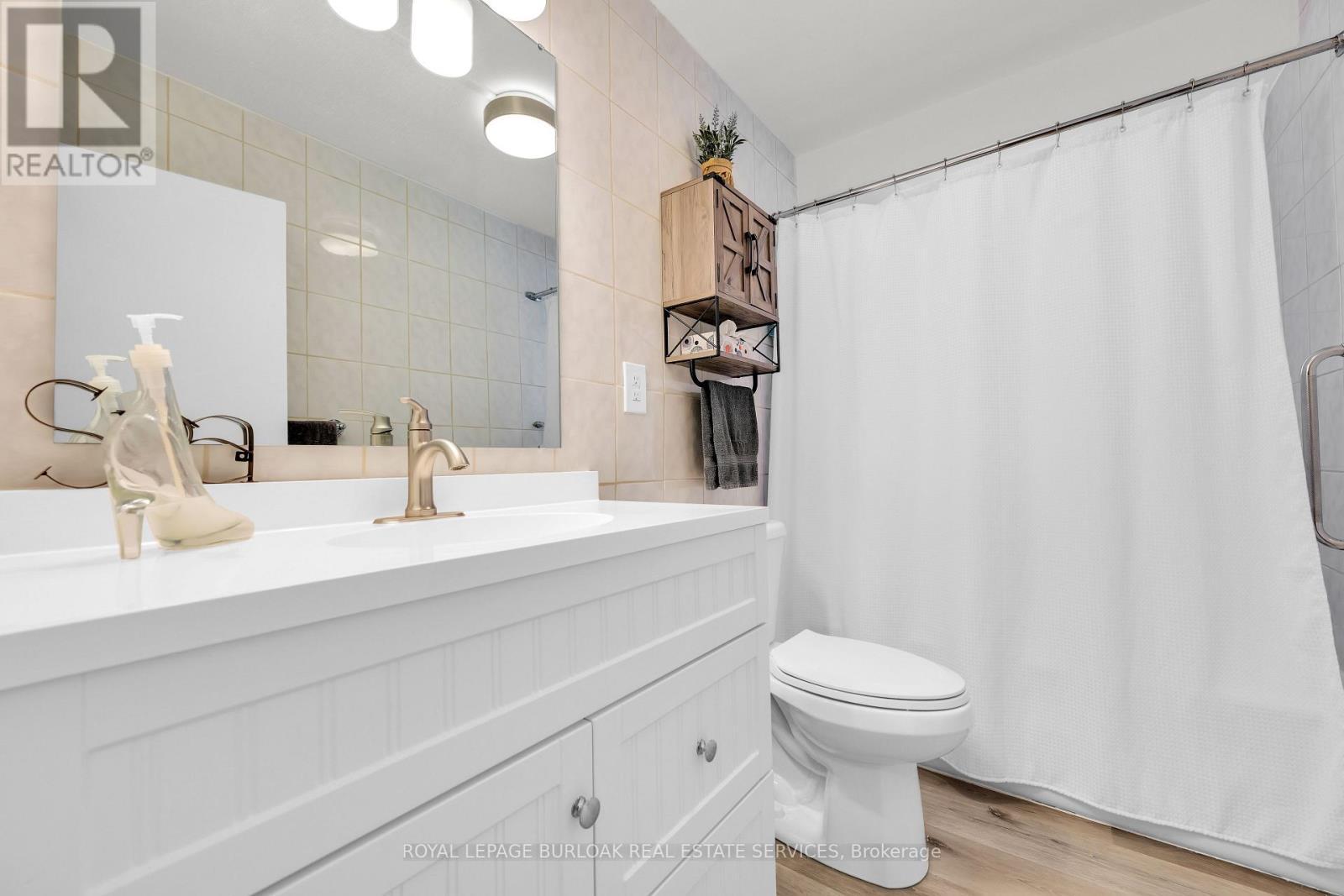 












24 - 1347 LAKESHORE ROAD

,
Burlington,




Ontario
L7S1B1

