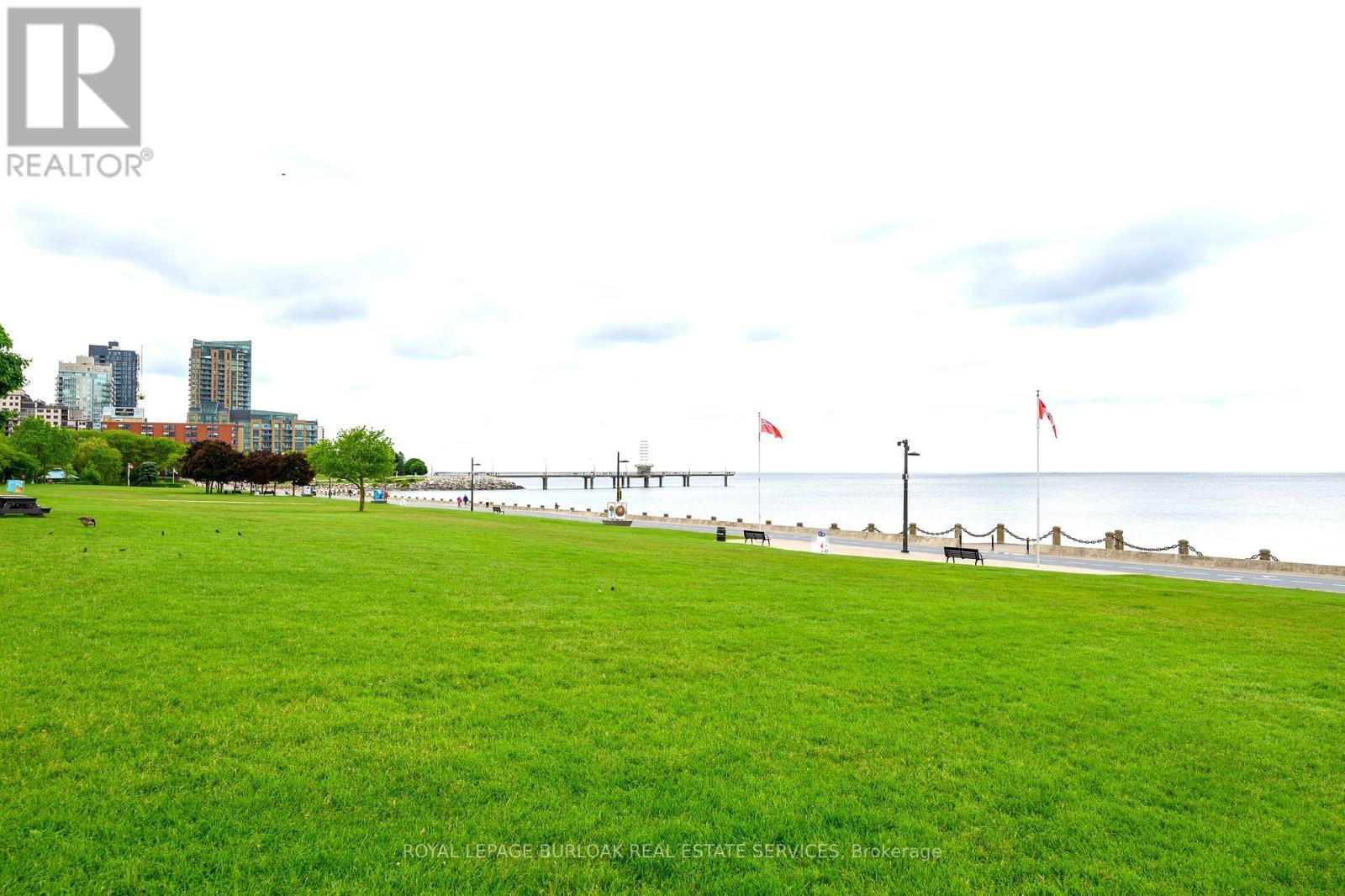 












24 - 1347 LAKESHORE ROAD

,
Burlington,




Ontario
L7S1B1

