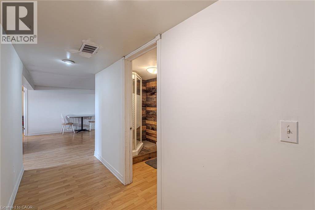 












4 ALBERT Street

,
Langton,




Ontario
N0E1G0

