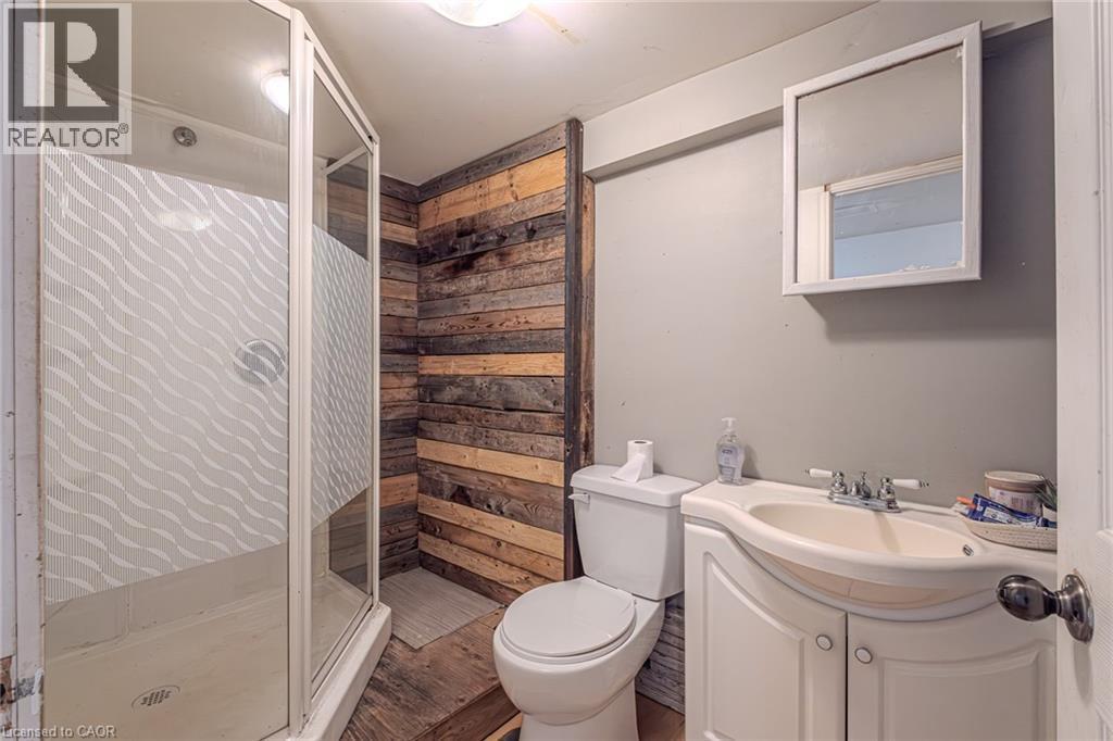 












4 ALBERT Street

,
Langton,




Ontario
N0E1G0

