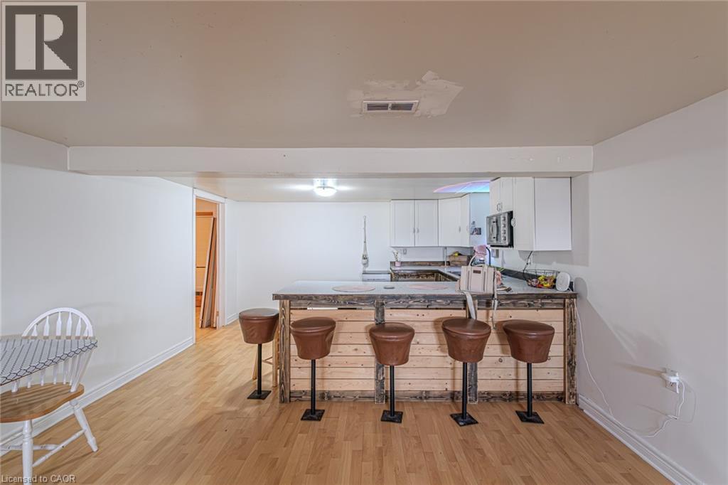 












4 ALBERT Street

,
Langton,




Ontario
N0E1G0

