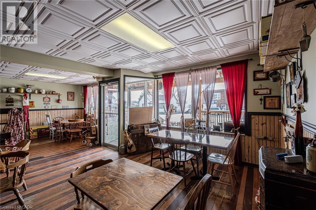 












4 ALBERT Street

,
Langton,




Ontario
N0E1G0

