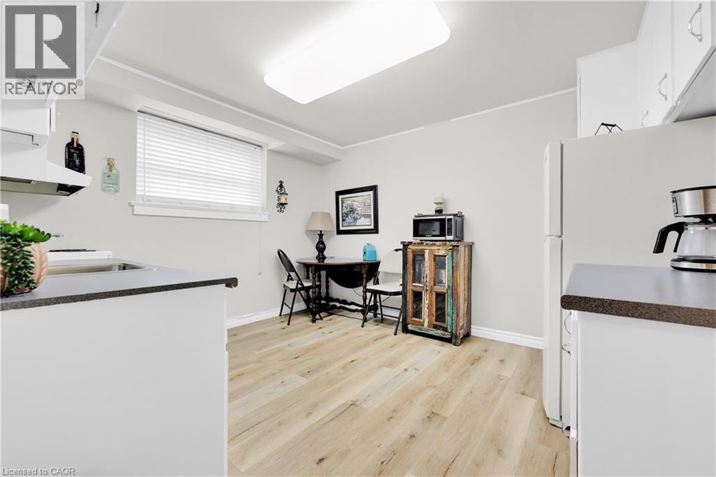 












1347 LAKESHORE Road Unit# 24

,
Burlington,




Ontario
L7S1B1

