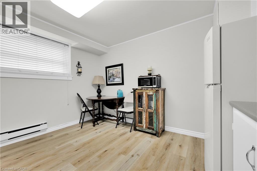 












1347 LAKESHORE Road Unit# 24

,
Burlington,




Ontario
L7S1B1

