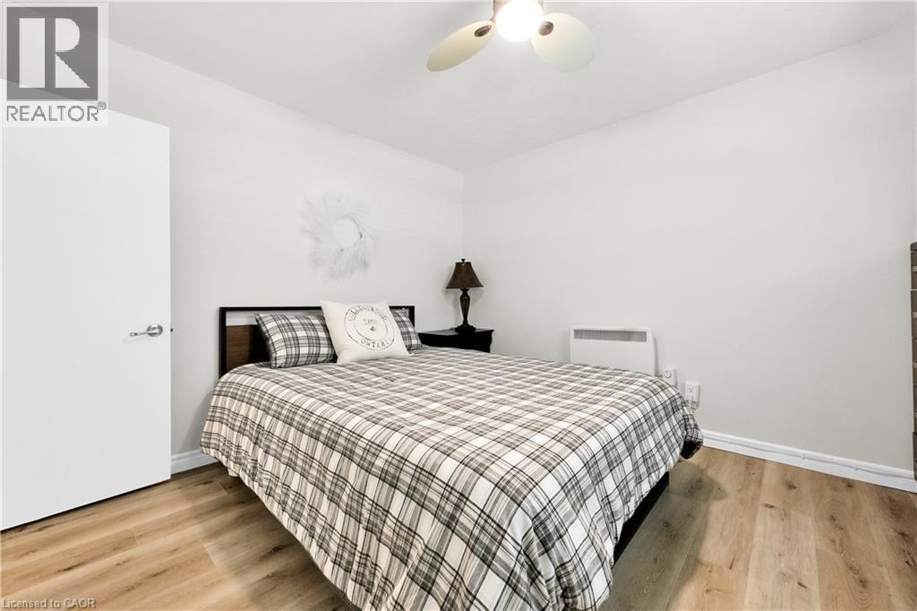 












1347 LAKESHORE Road Unit# 24

,
Burlington,




Ontario
L7S1B1

