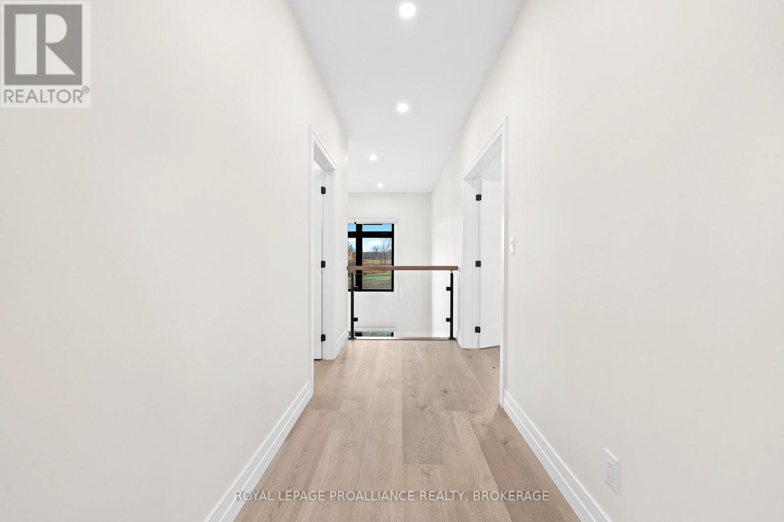 












832 WINDERMERE DRIVE

,
Kingston (City Northwest),




Ontario
K7P0N5

