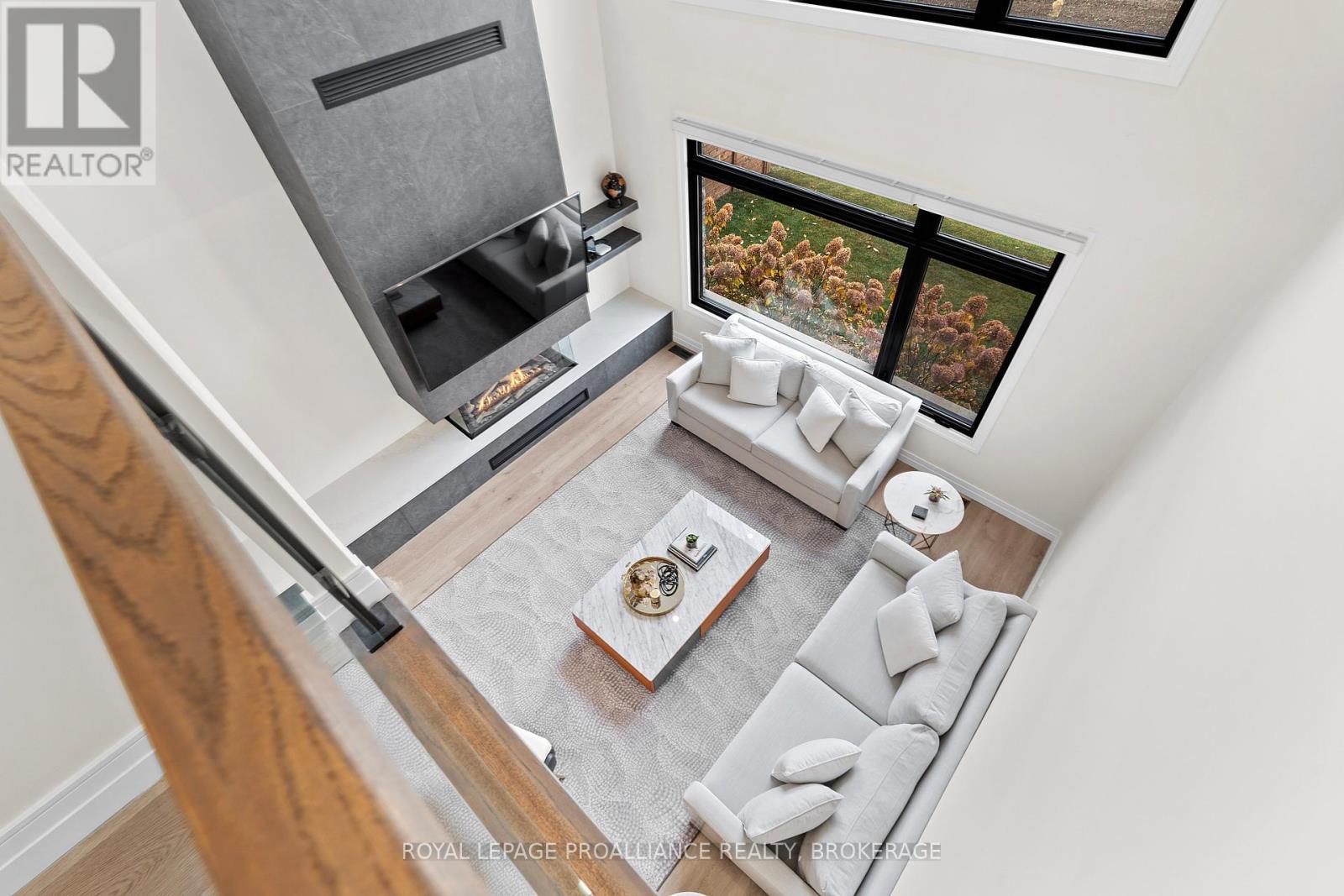 












832 WINDERMERE DRIVE

,
Kingston (City Northwest),




Ontario
K7P0N5

