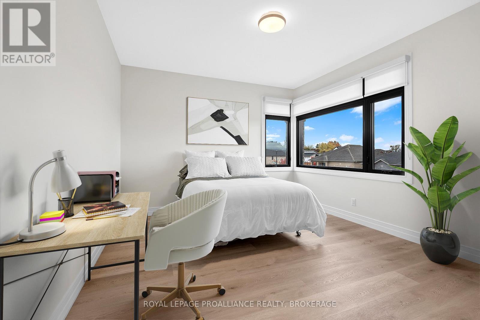 












832 WINDERMERE DRIVE

,
Kingston (City Northwest),




Ontario
K7P0N5

