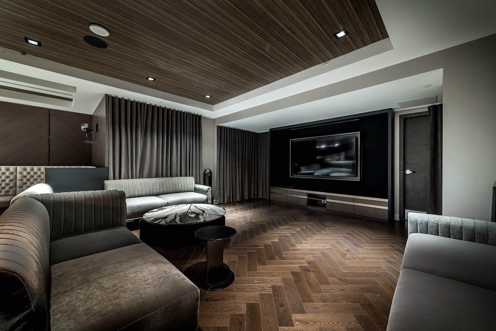 









1288


Rue St-Antoine O.

, 507,
Montréal (Ville-Marie),




QC
H3C0X6

