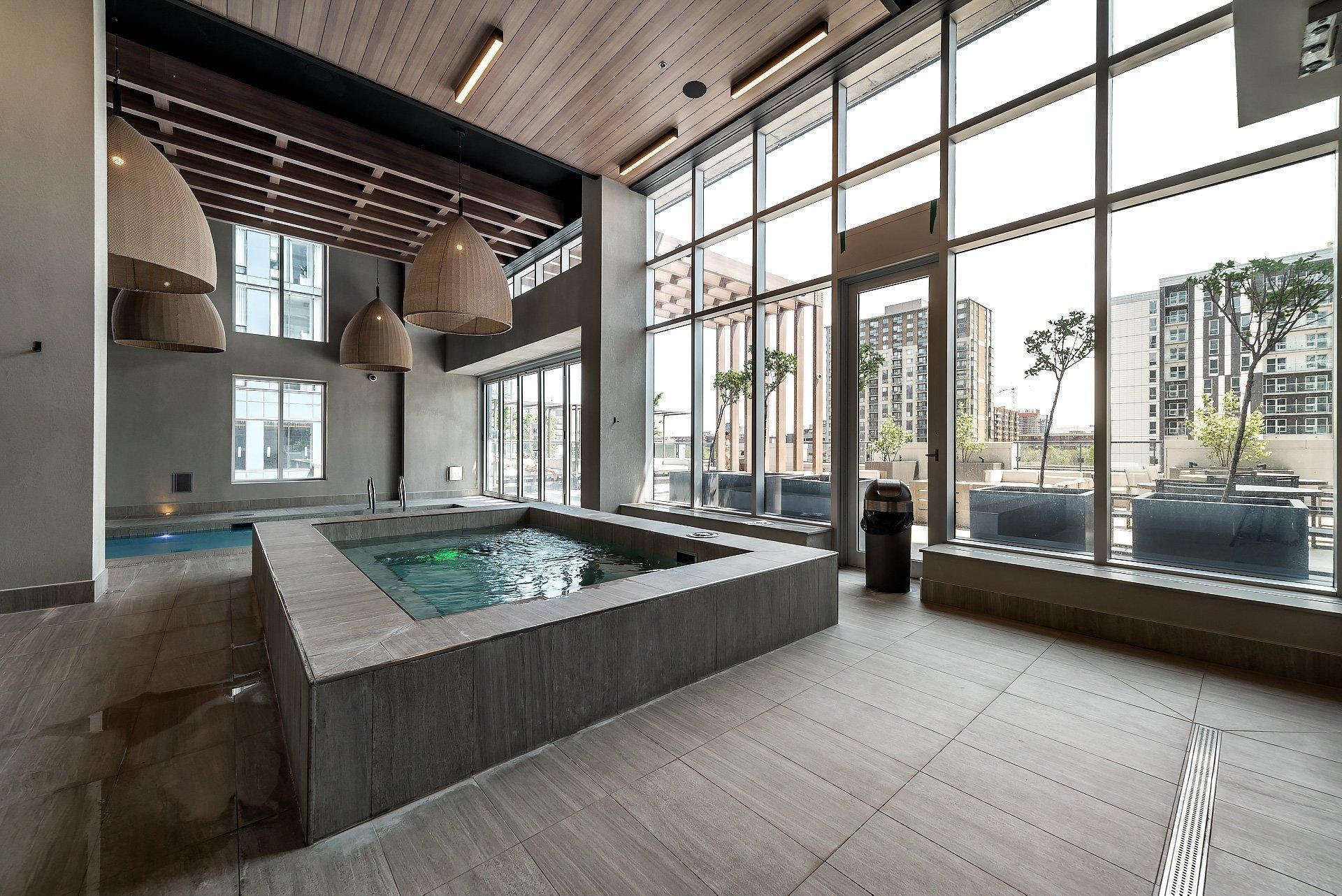 









1288


Rue St-Antoine O.

, 507,
Montréal (Ville-Marie),




QC
H3C0X6

