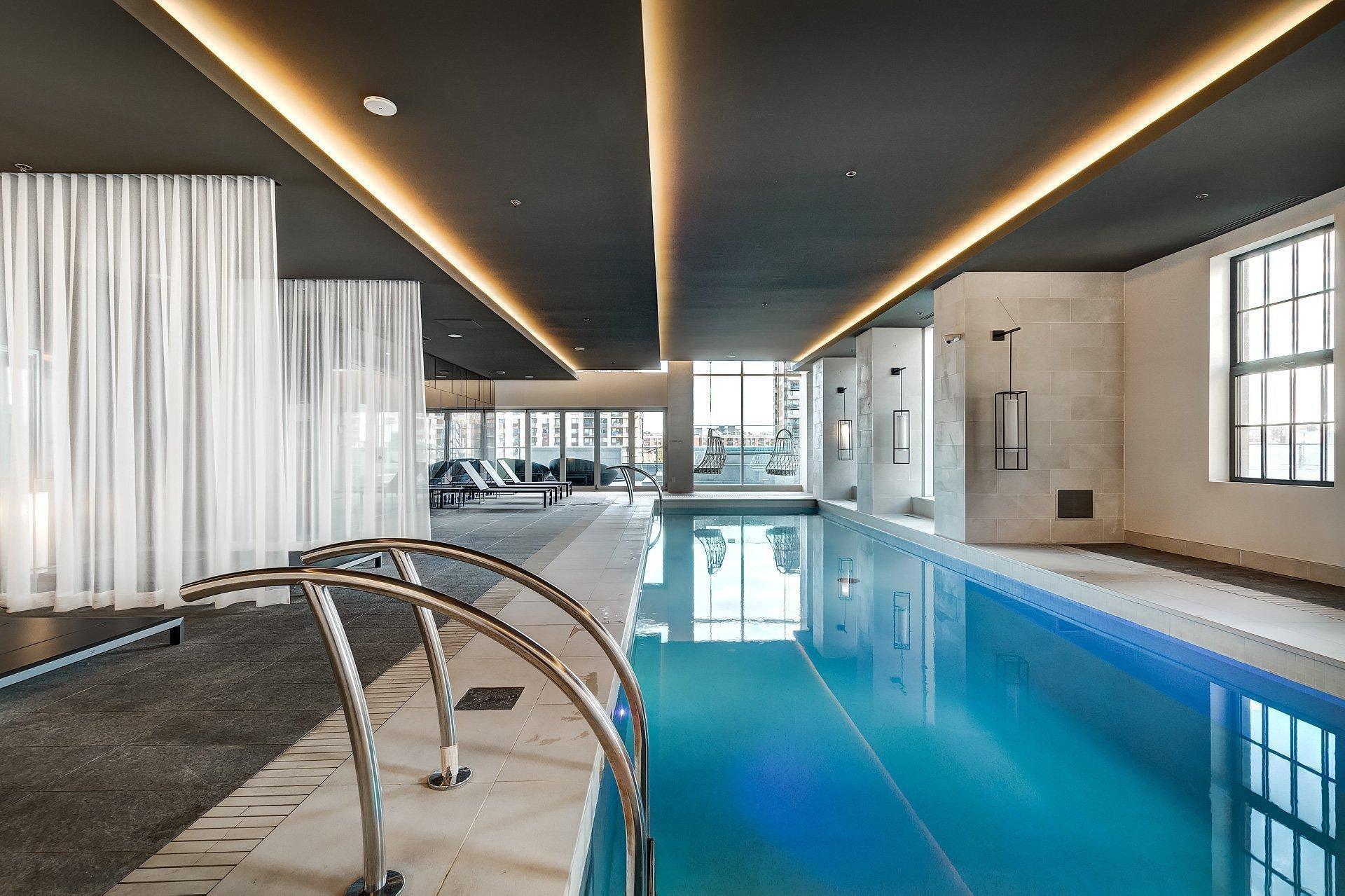 









1288


Rue St-Antoine O.

, 507,
Montréal (Ville-Marie),




QC
H3C0X6

