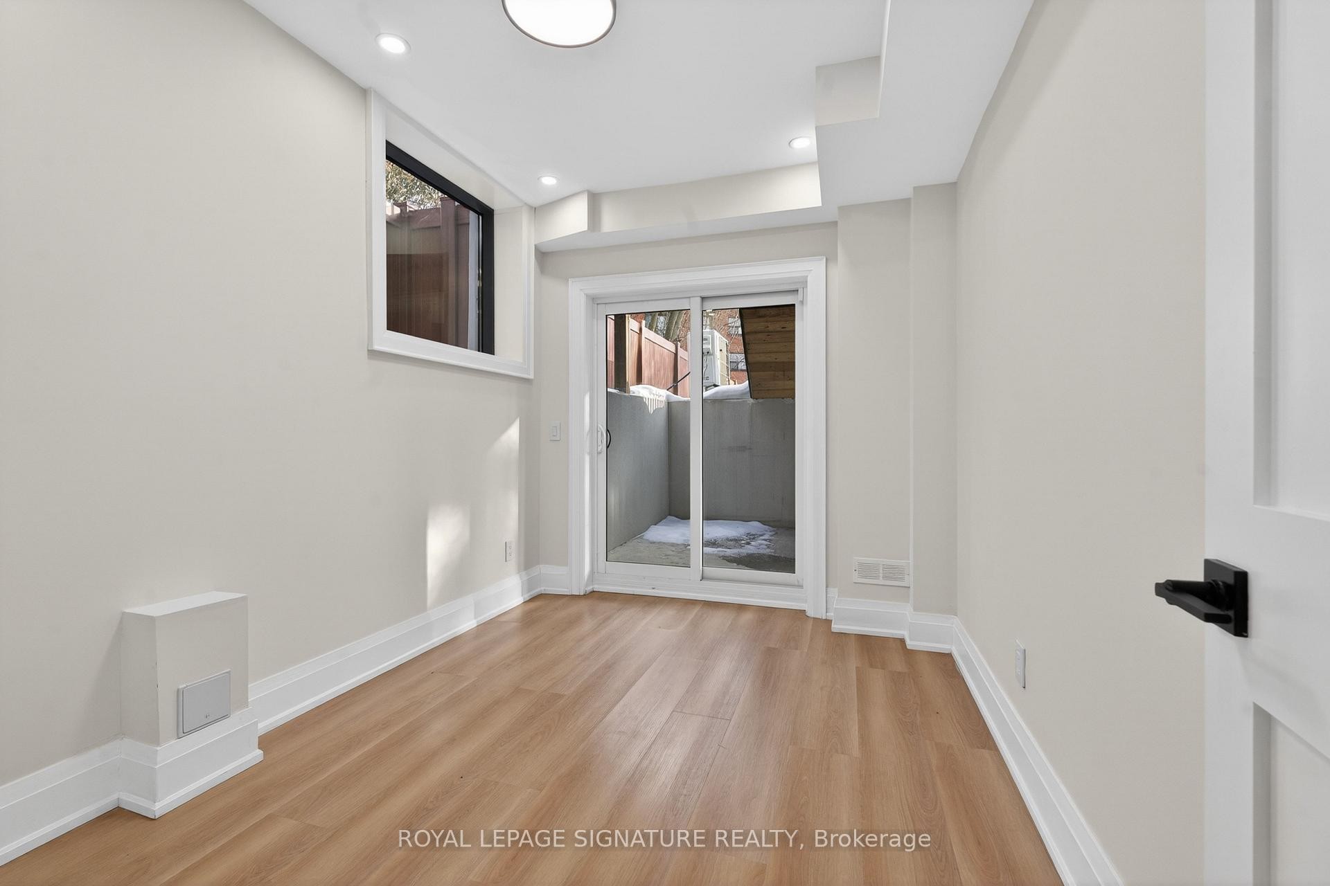 









245


Ferris

Road,
Toronto,




ON
M4B 1H2

