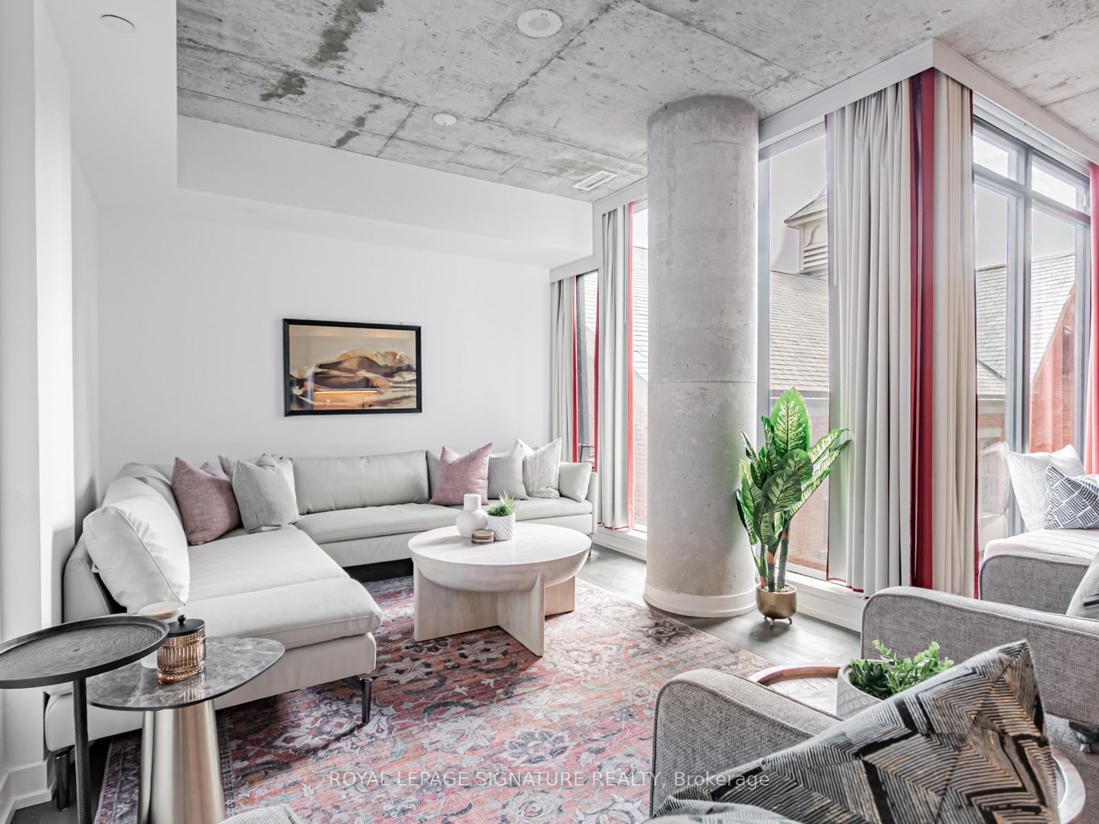 









560


King

Street West, 418,
Toronto,




ON
M5V 0L5

