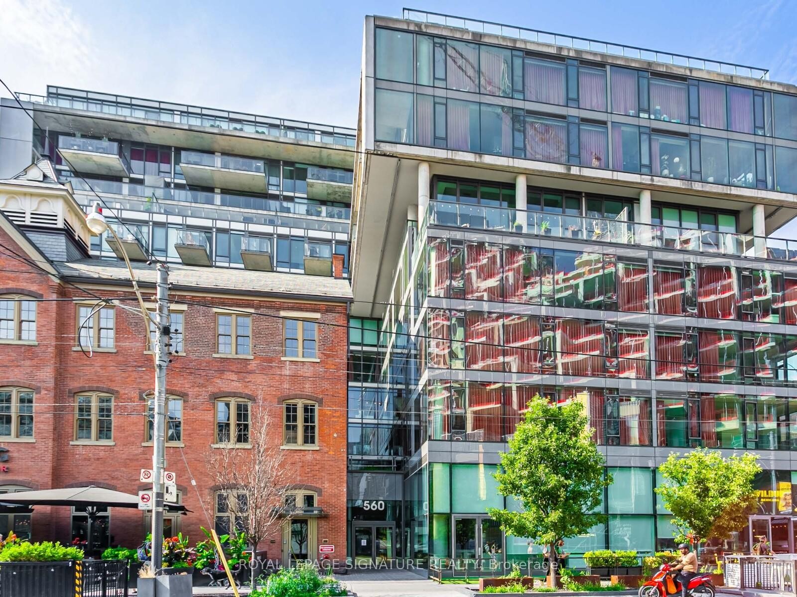 









560


King

Street West, 418,
Toronto,




ON
M5V 0L5

