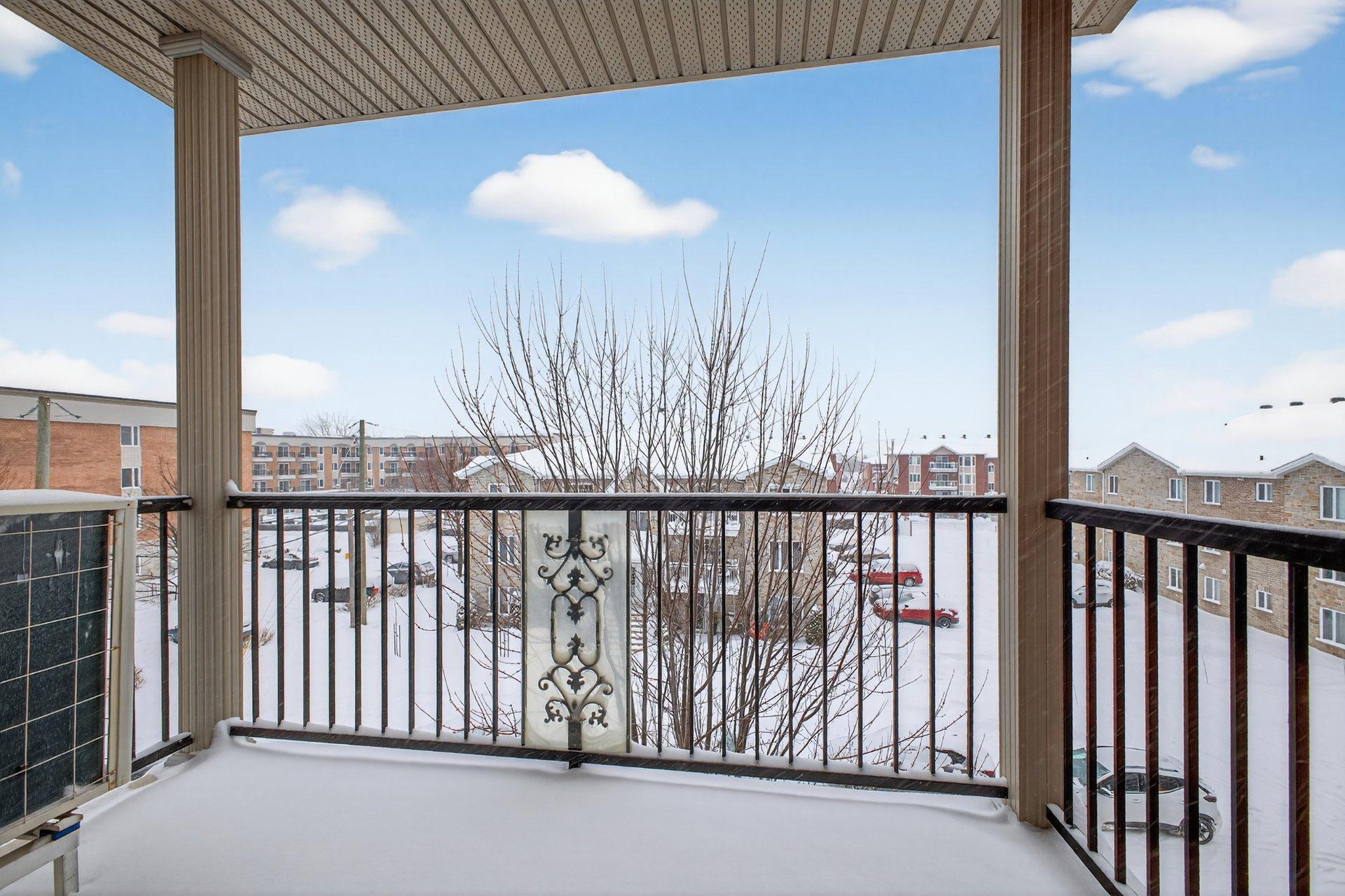 









2293


Rue Racine

, 402,
Longueuil (Saint-Hubert),




QC
J3Y0B6

