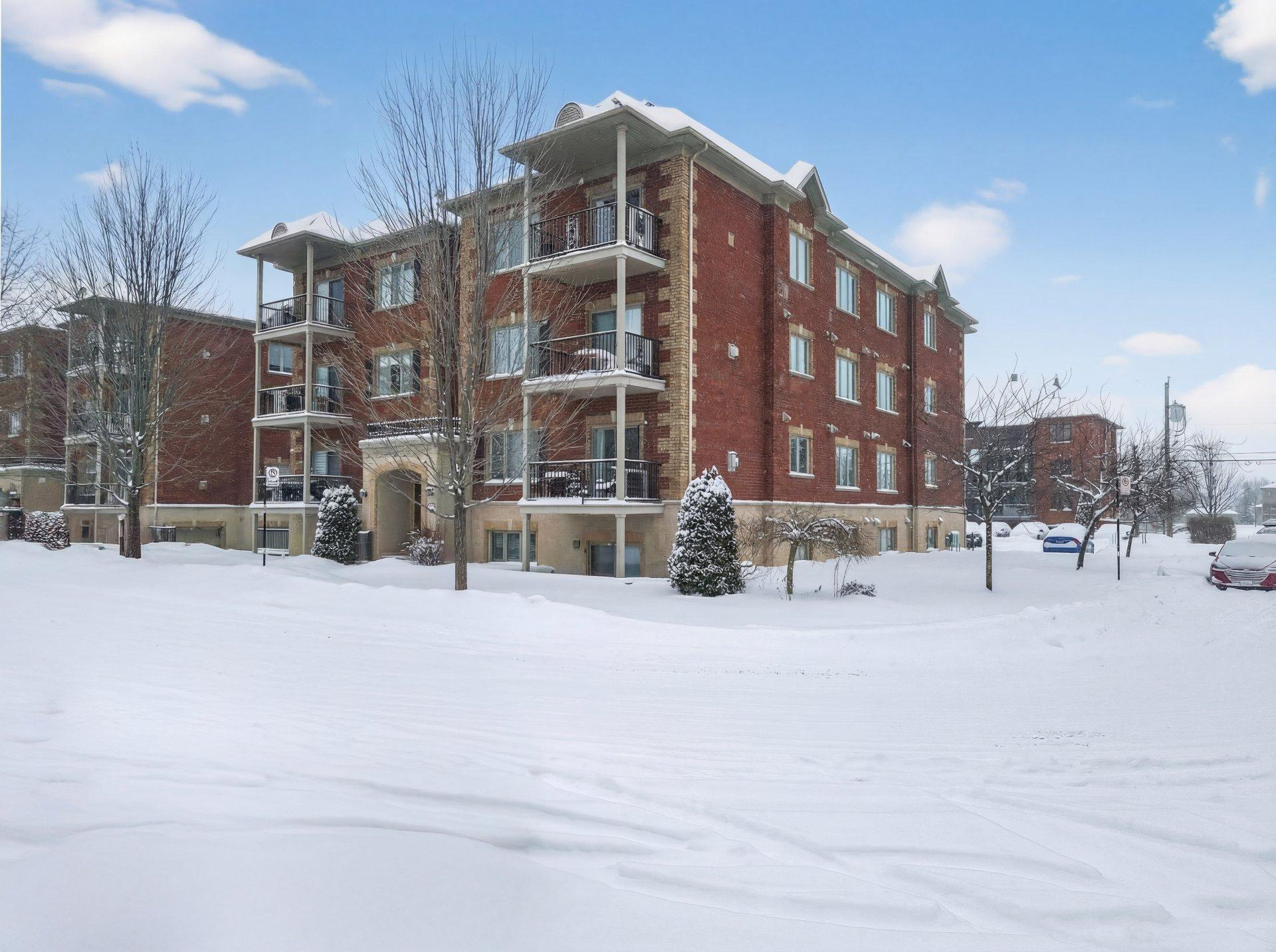 









2293


Rue Racine

, 402,
Longueuil (Saint-Hubert),




QC
J3Y0B6

