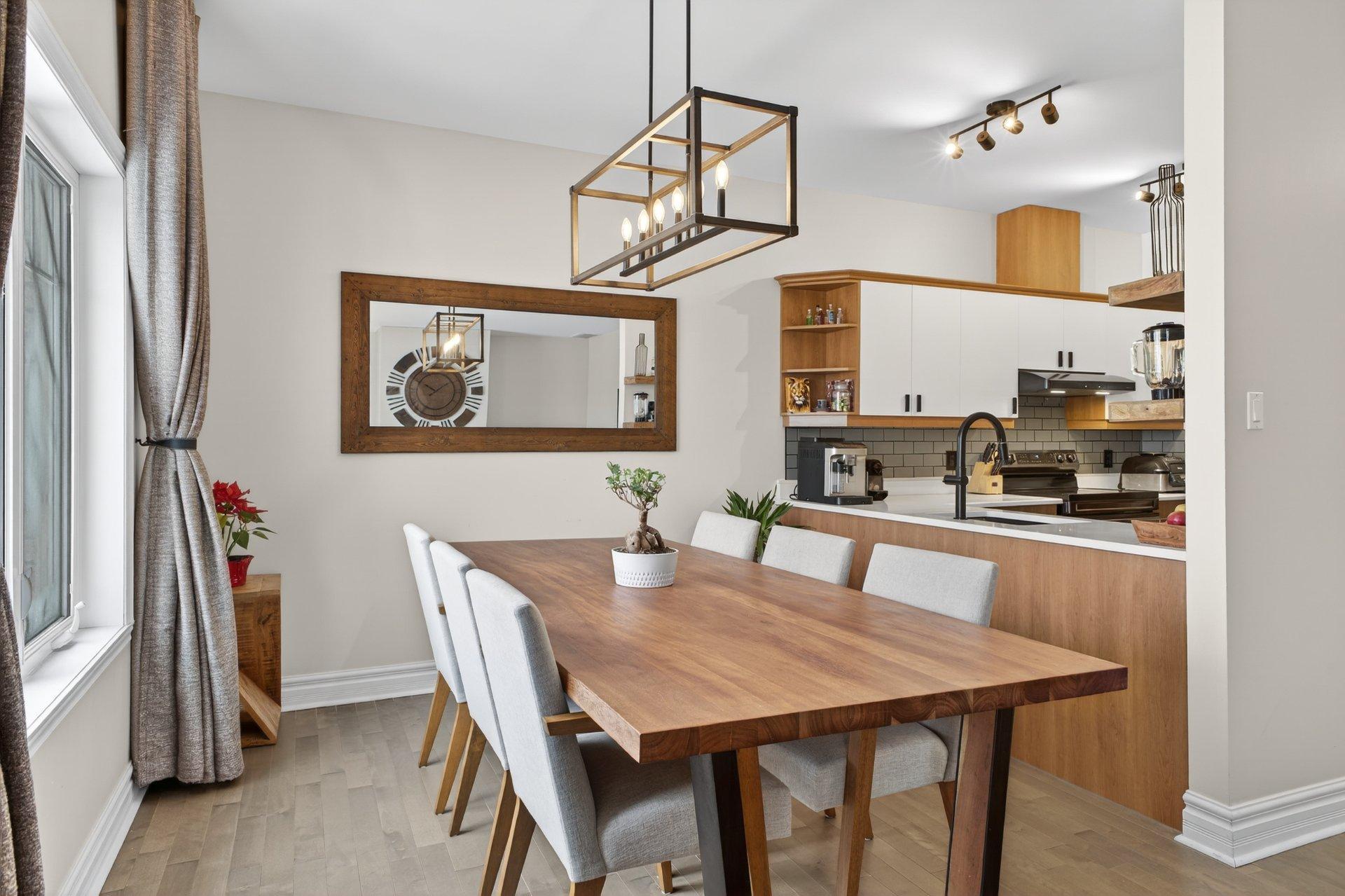 









2293


Rue Racine

, 402,
Longueuil (Saint-Hubert),




QC
J3Y0B6

