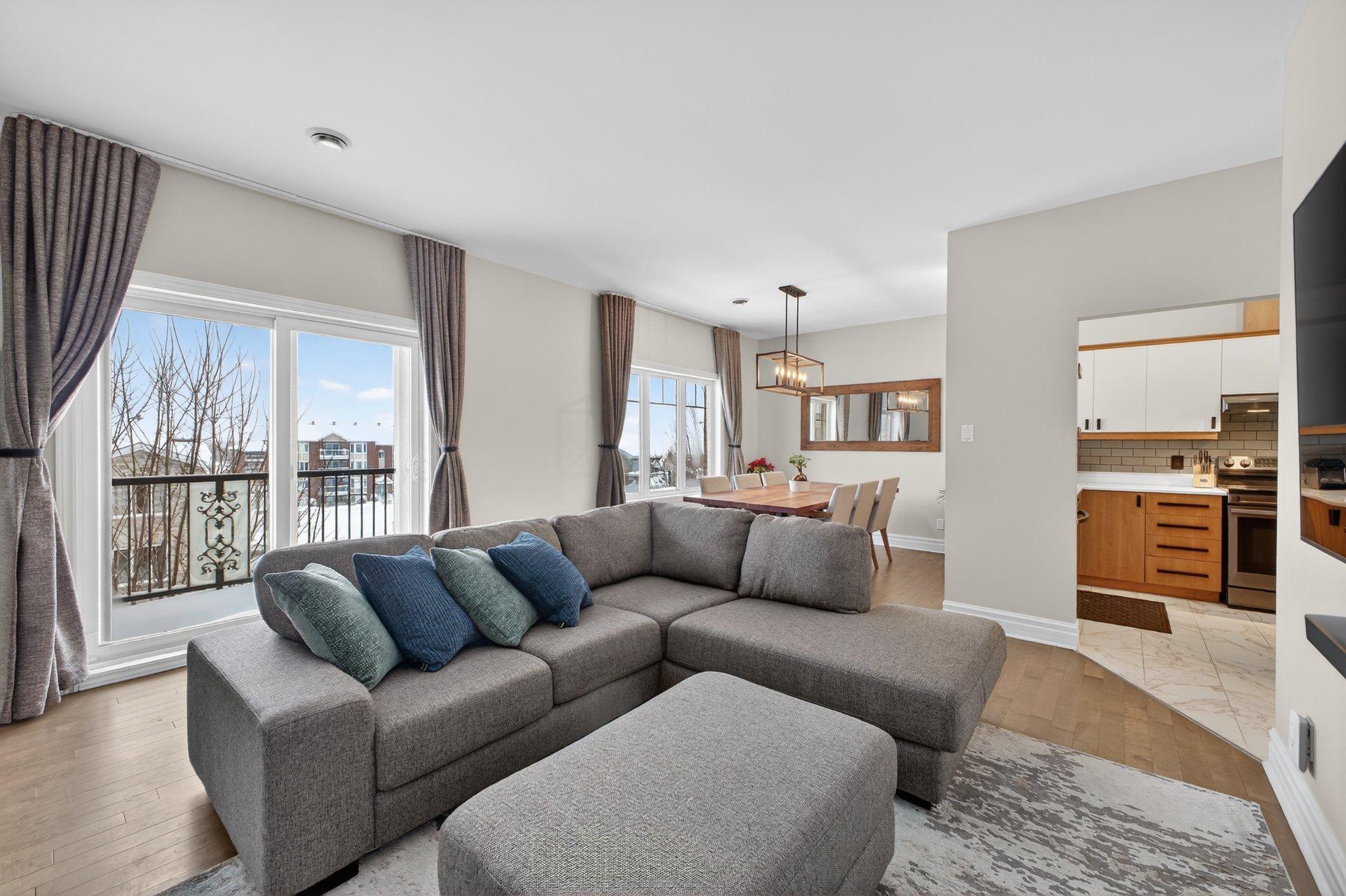 









2293


Rue Racine

, 402,
Longueuil (Saint-Hubert),




QC
J3Y0B6

