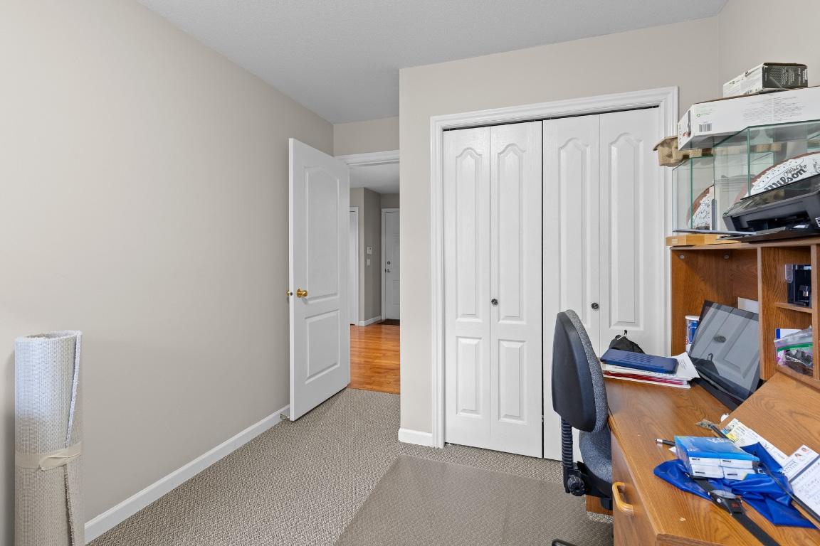 









833


Springwood

Court,
Kelowna,




BC
V1W 3L8

