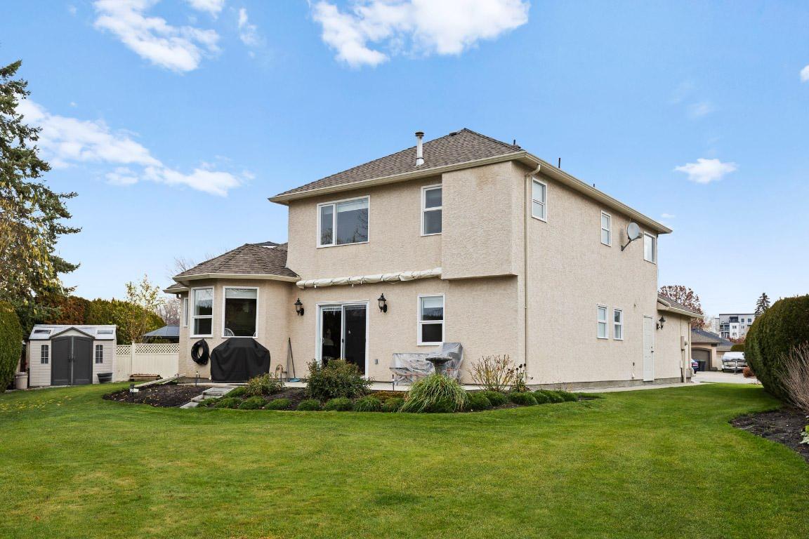 









833


Springwood

Court,
Kelowna,




BC
V1W 3L8

