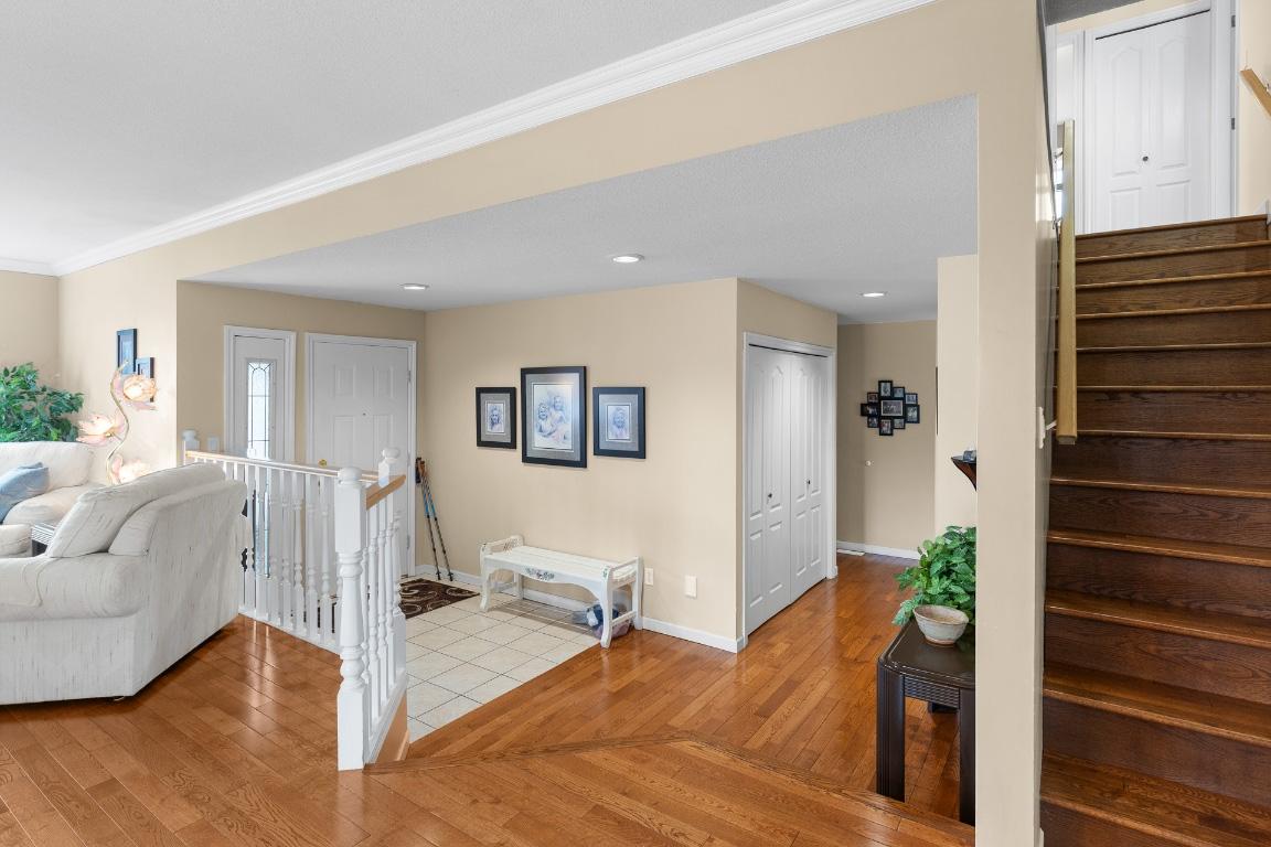 









833


Springwood

Court,
Kelowna,




BC
V1W 3L8

