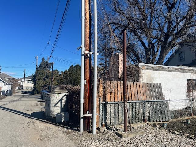 









2166


Aberdeen

Street,
Kelowna,




BC
V1Y 2T4

