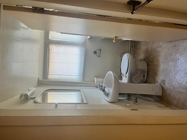 









2166


Aberdeen

Street,
Kelowna,




BC
V1Y 2T4

