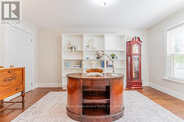 












518 GRAND RIDGE DRIVE

,
Cambridge,




Ontario
N1S4Y9

