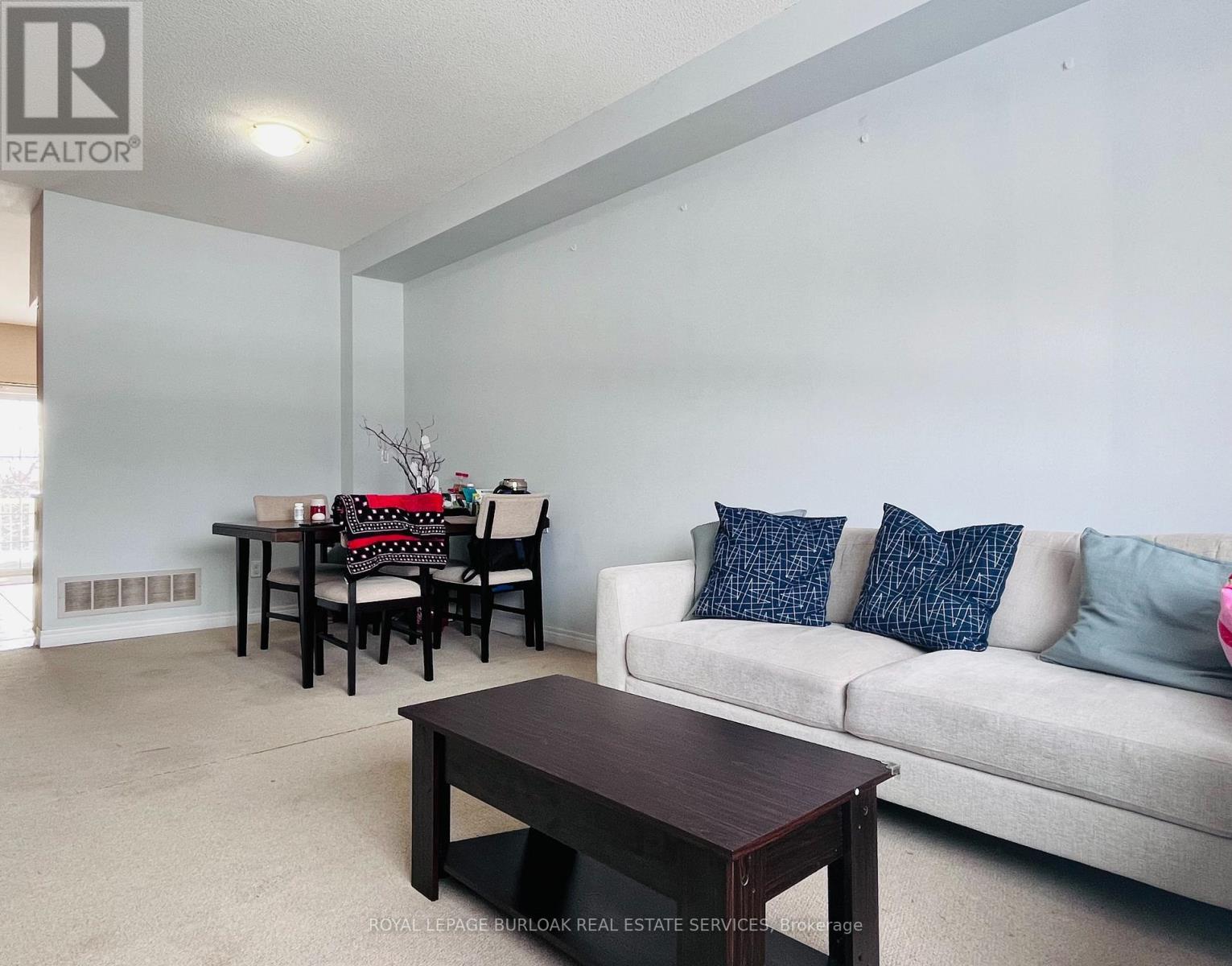 












5053 BIDWELL COMMON

,
Burlington,




Ontario
L7L0A4

