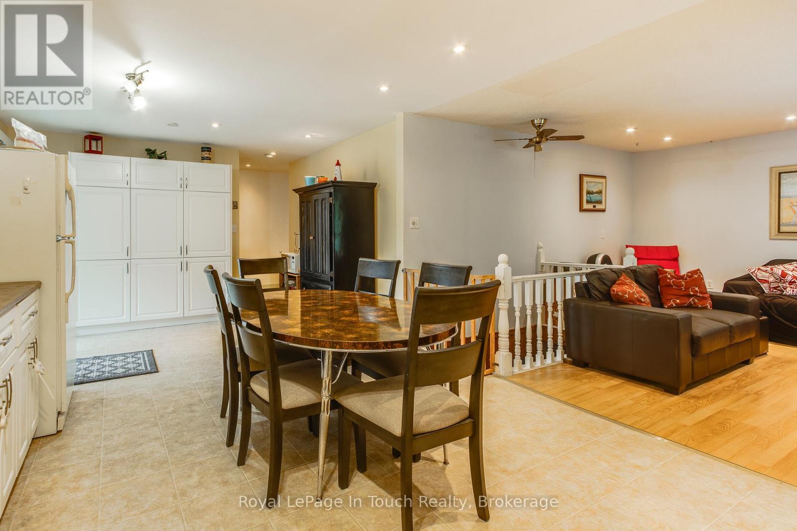 












349 BALM BEACH ROAD W

,
Tiny,




Ontario
L0L2J0

