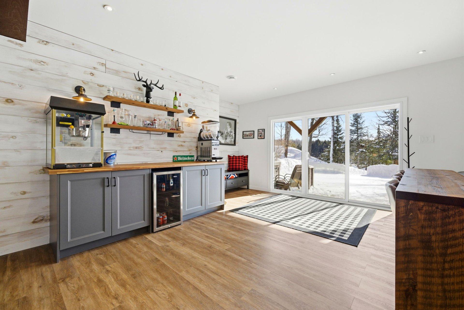 









180


Ch. des Libellules

,
Mayo,




QC
J8L0A6

