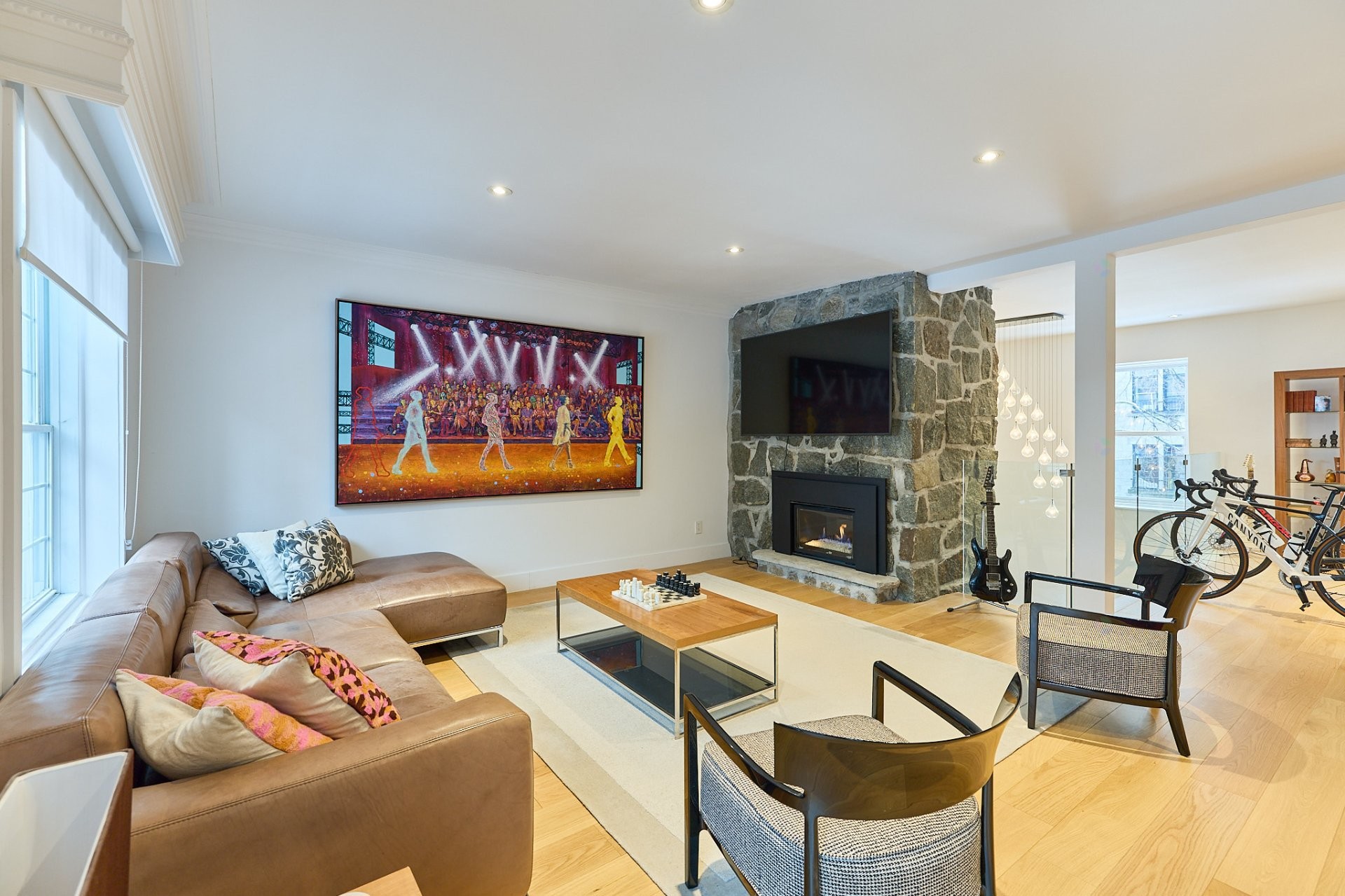 









737

 - 739


Rue de Versailles

,
Montréal (Ville-Marie),




QC
H3C1Z5

