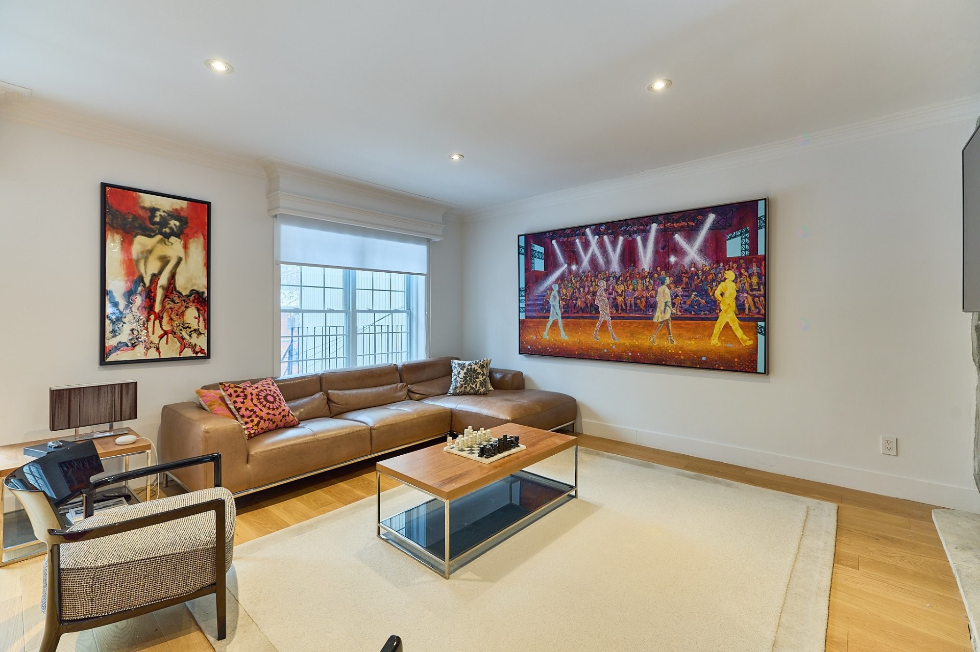 









737

 - 739


Rue de Versailles

,
Montréal (Ville-Marie),




QC
H3C1Z5

