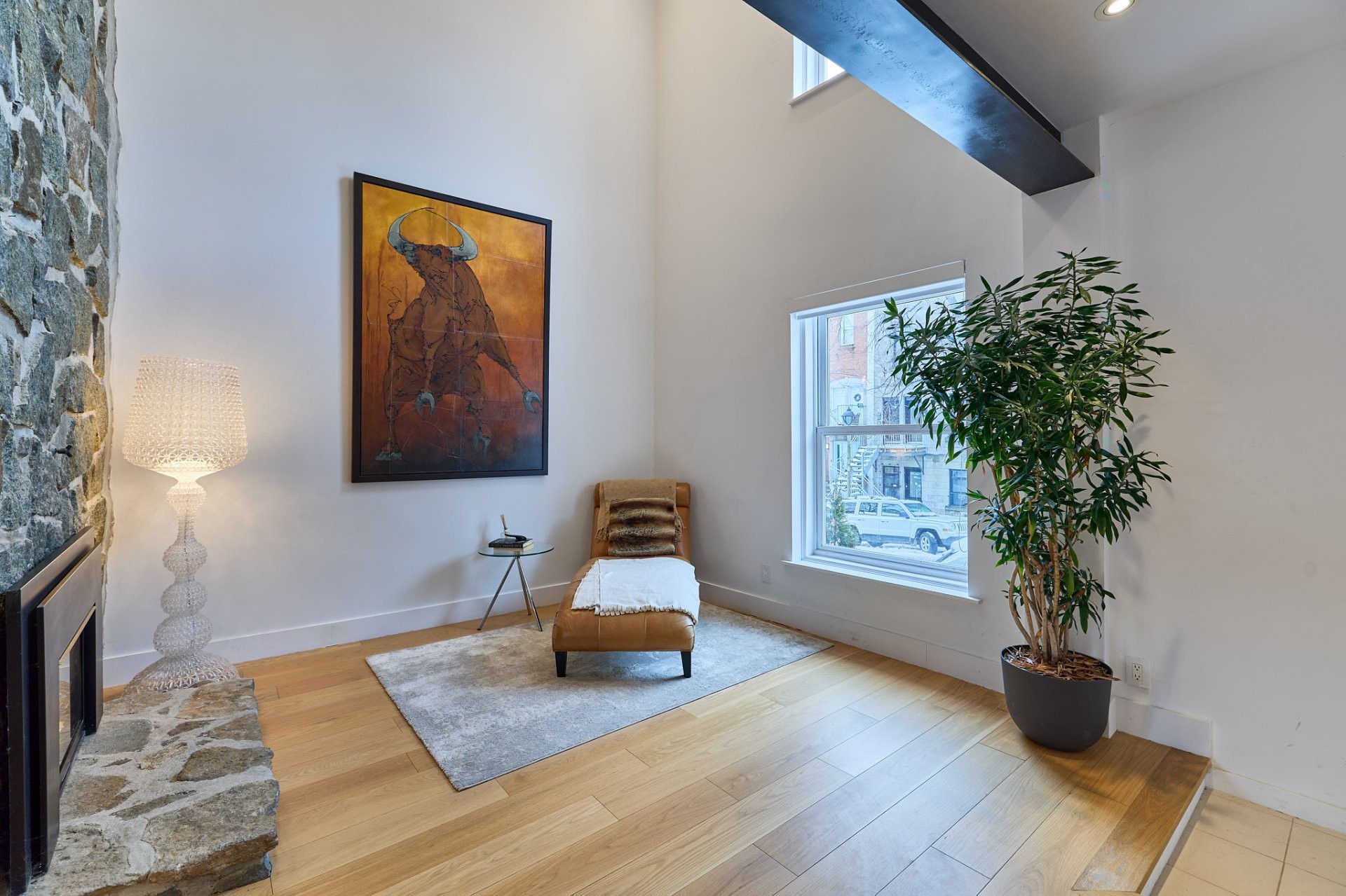 









737

 - 739


Rue de Versailles

,
Montréal (Ville-Marie),




QC
H3C1Z5

