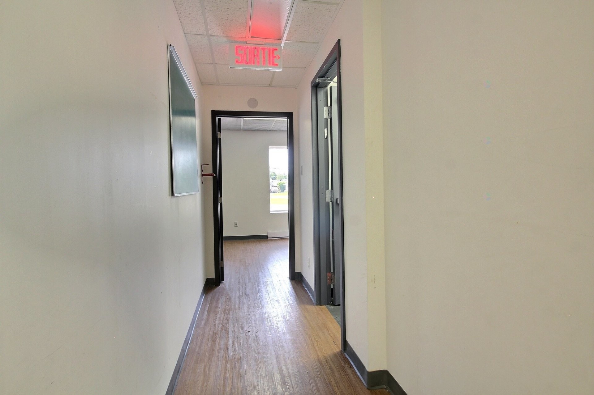 









2694

 - 2720


Rue Sherbrooke

,
Magog,




QC
J1X4G1

