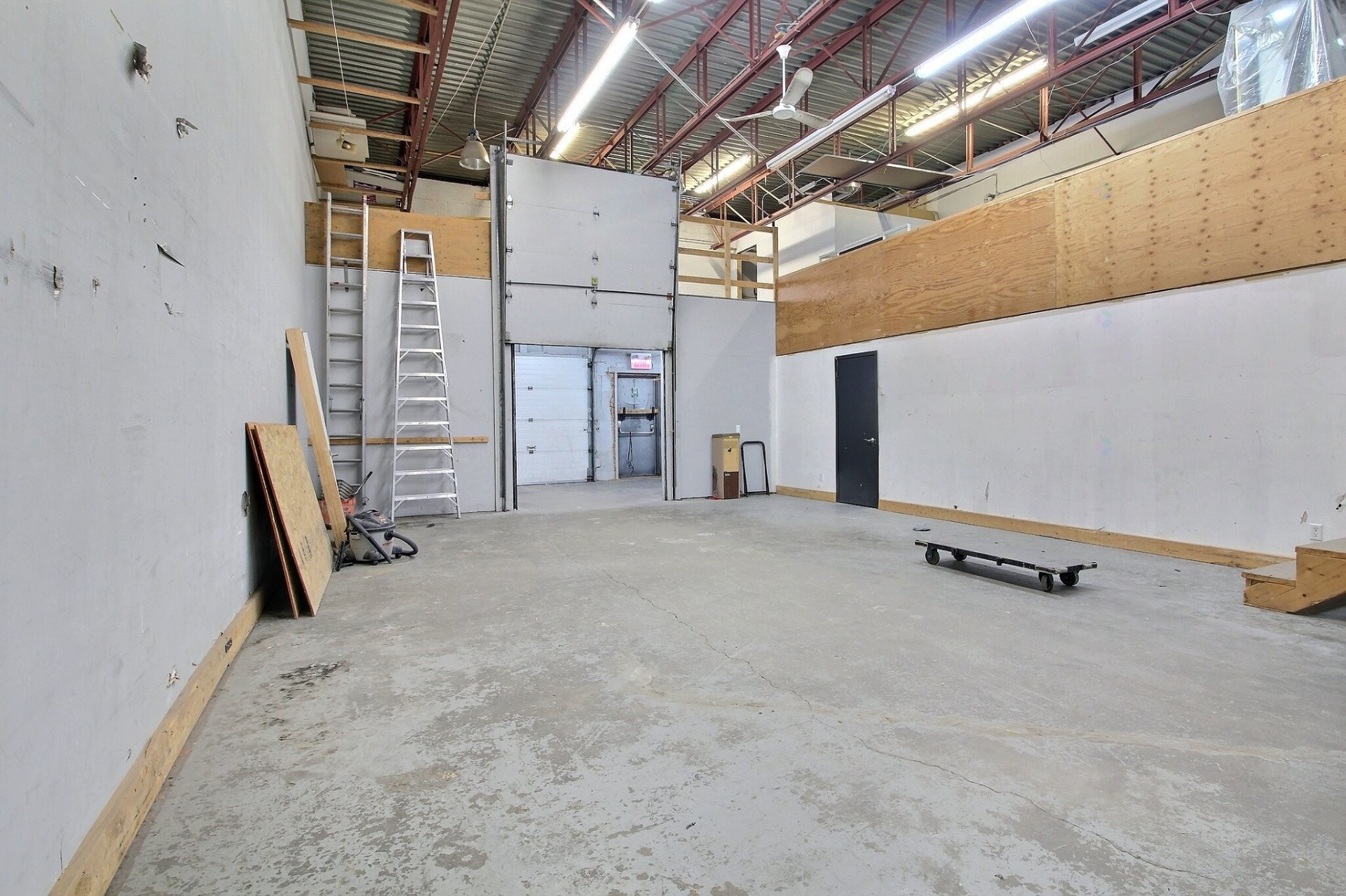 









2694

 - 2720


Rue Sherbrooke

,
Magog,




QC
J1X4G1

