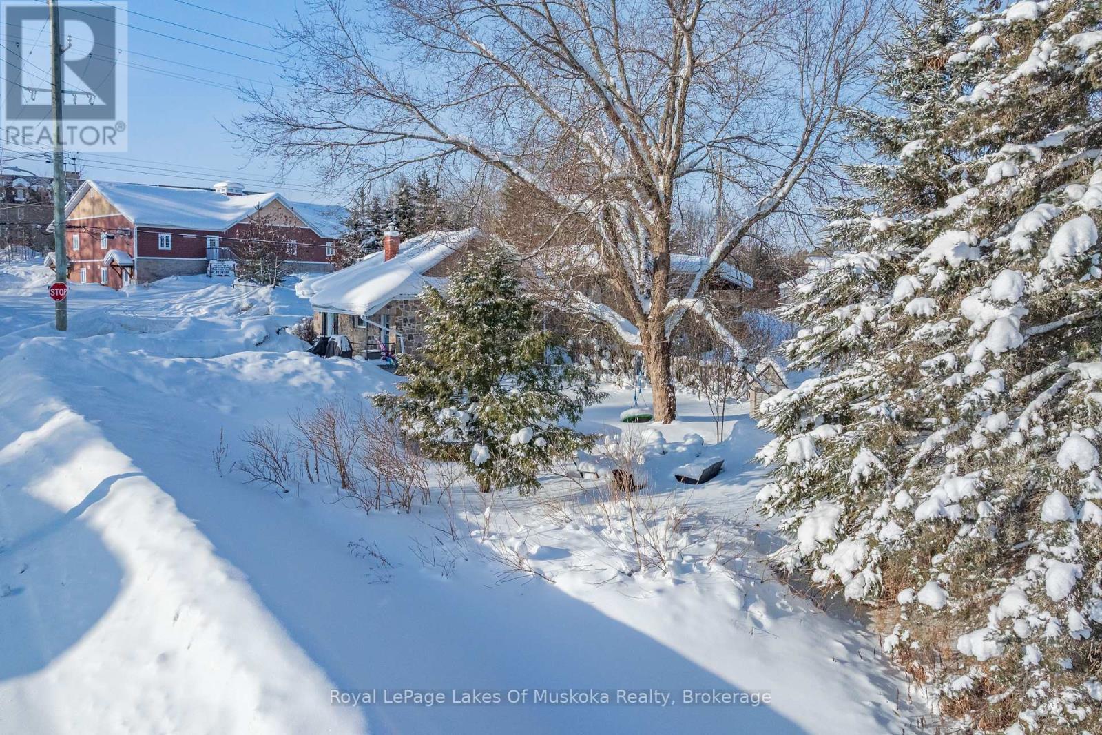 












60 WEST ROAD W

,
Huntsville (Chaffey),




Ontario
P1H1L8

