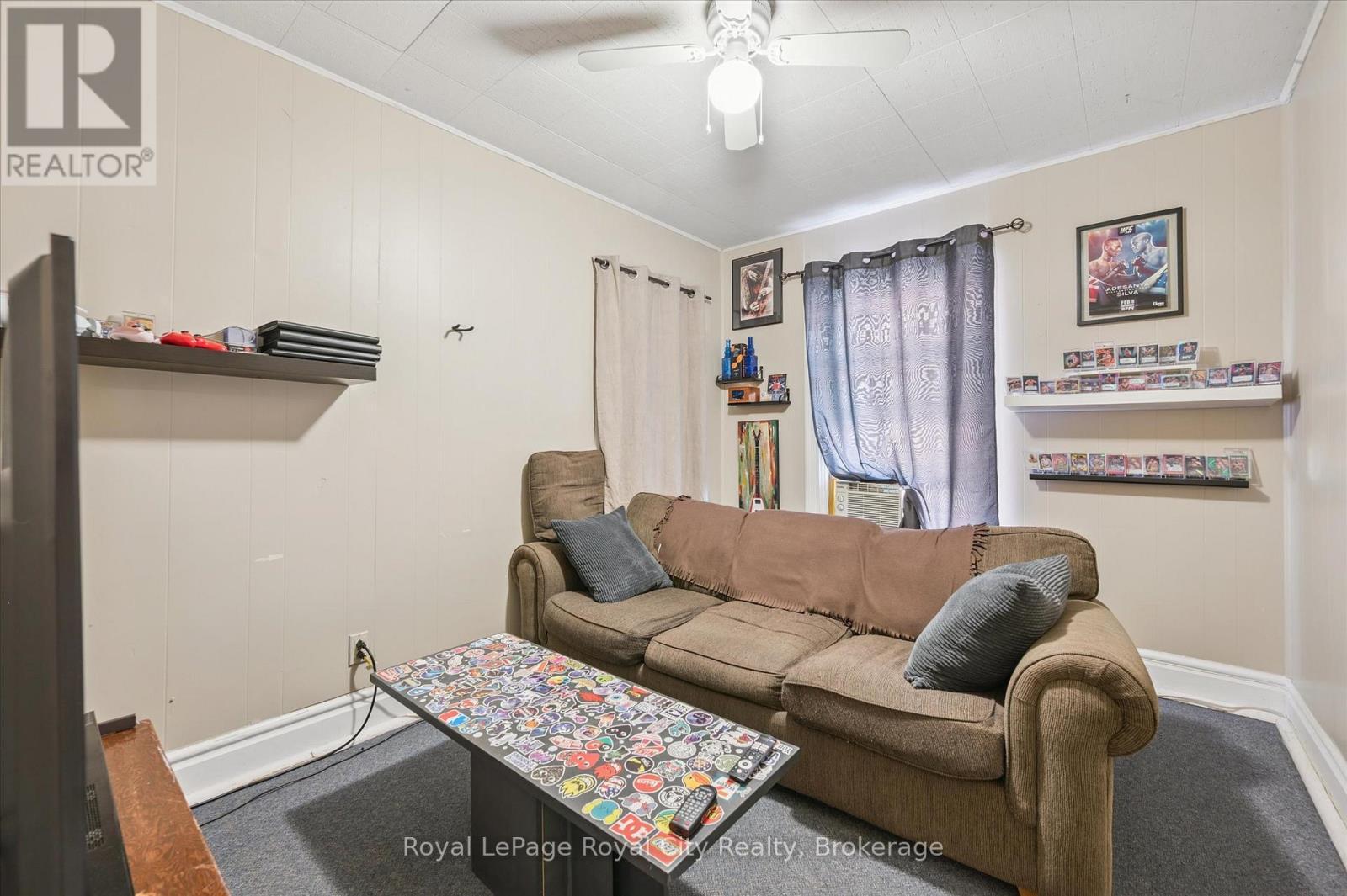 












148 SUFFOLK STREET W

,
Guelph (Downtown),




Ontario
N1H2J5

