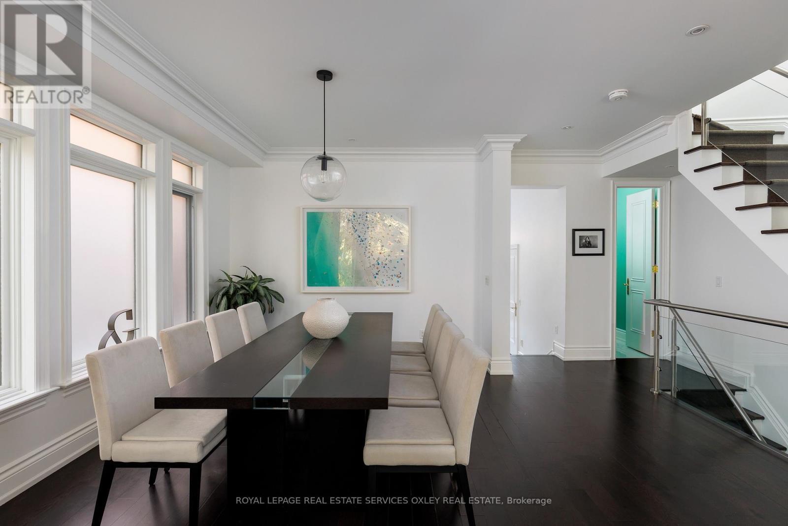 












46 MATHERSFIELD DRIVE

,
Toronto,




Ontario
M4W3W5

