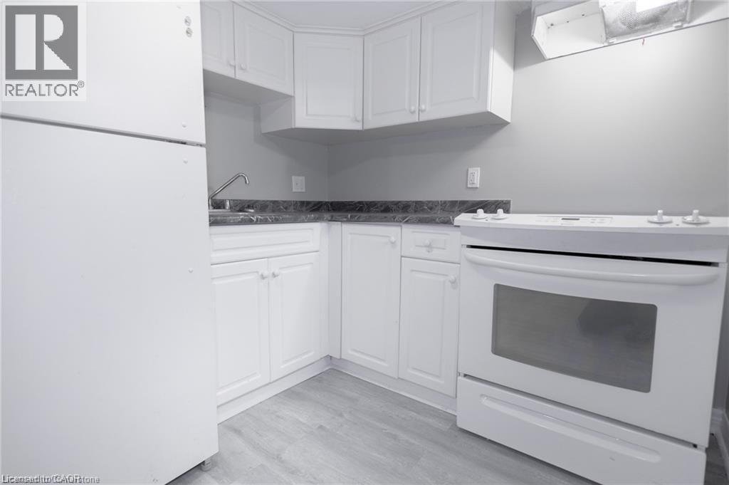 












11 PERRY Street

,
St. Catharines,




Ontario
L2R1K7

