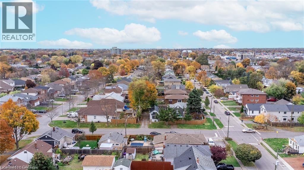 












11 PERRY Street

,
St. Catharines,




Ontario
L2R1K7

