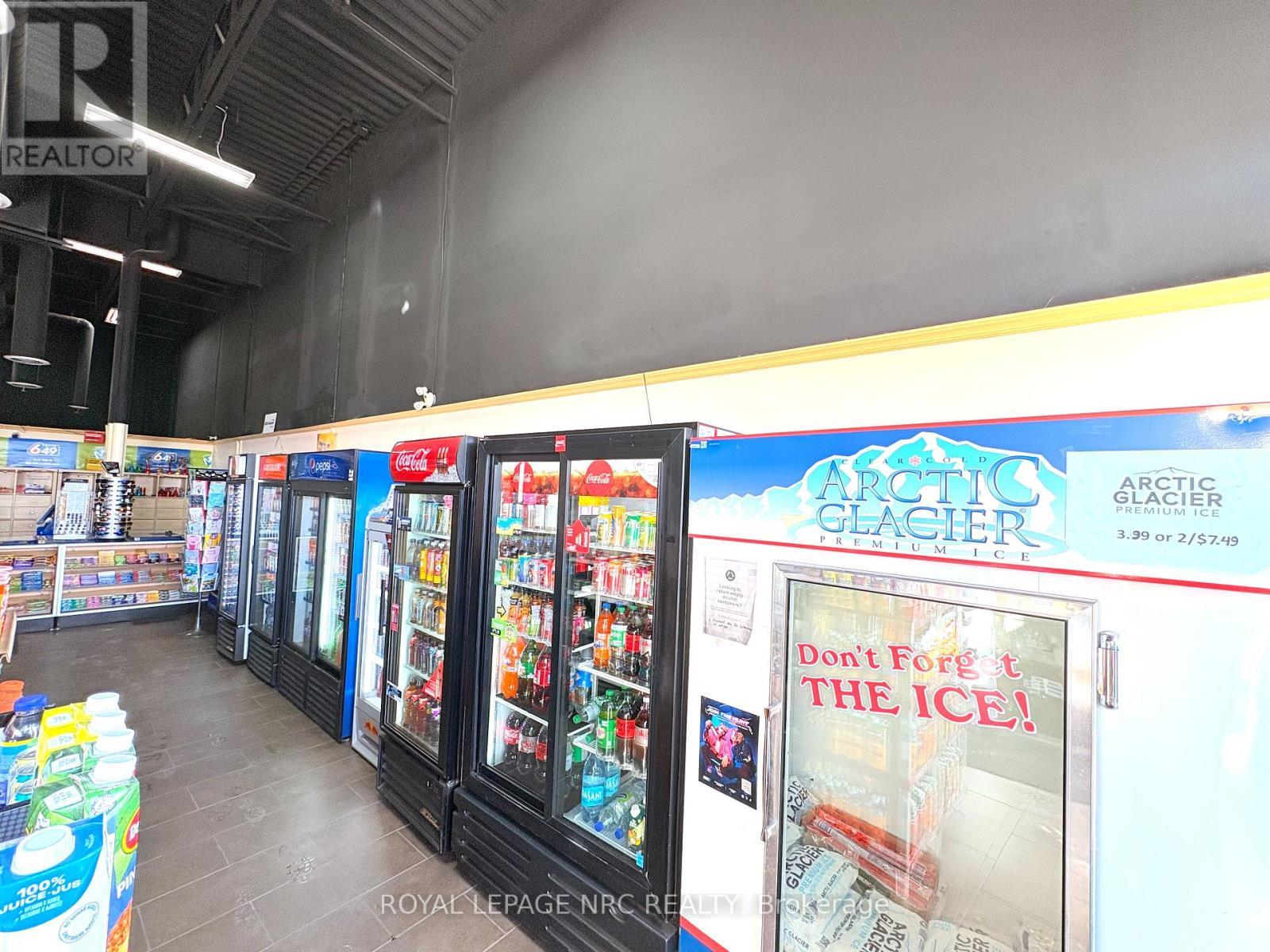 












315 - 343 GLENDALE AVENUE

,
St. Catharines (Oakdale),




Ontario
L2T0A1

