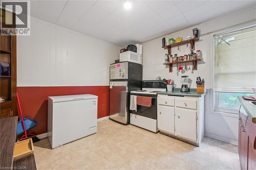 












148 SUFFOLK Street W

,
Guelph,




Ontario
N1H2J5

