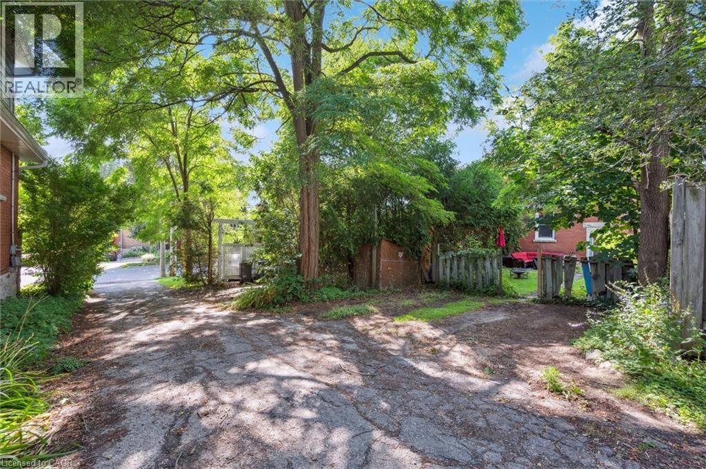 












148 SUFFOLK Street W

,
Guelph,




Ontario
N1H2J5

