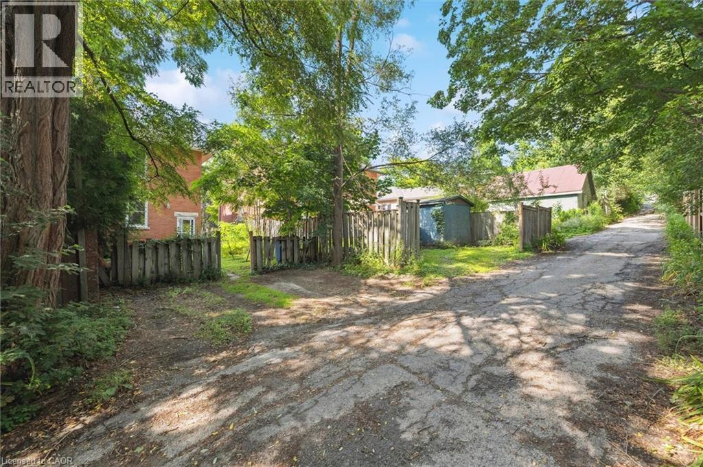 












148 SUFFOLK Street W

,
Guelph,




Ontario
N1H2J5

